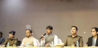 पटना ग्रामीण: पटना में बिहार विधान मंडल के बजट सत्र के दौरान सुरक्षा व्यवस्था को लेकर पुलिस अधिकारियों की ब्रीफिंग