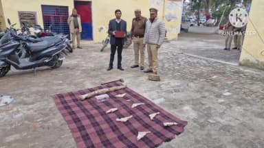 किशनी: किशनी में एसडीएम की उपस्थिति में थाना परिसर में एक रायफल सहित 10 हथियारों को किया गया नष्ट