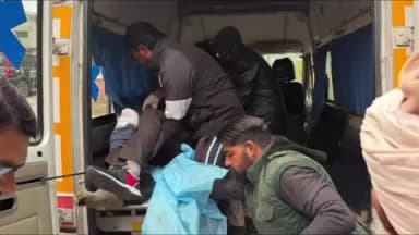 किरावली: सीकरी में सड़क हादसे में एक व्यक्ति की मौत, दो लोग हुए घायल