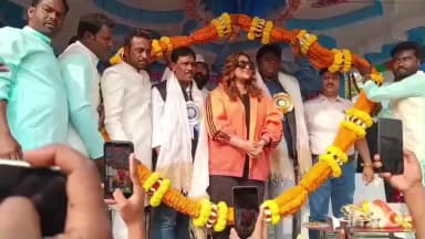 গলসি ১: গলসি জাগুলিপাড়ায় রবীন্দ্র নজরুল ফুটবল প্রতিযোগিতার চূড়ান্ত পর্যায়ের ফাইনাল খেলা অনুষ্ঠিত হল