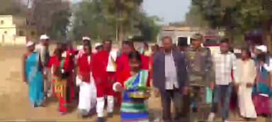 चुरचु: लारा फुटबॉल ग्राउंड में बालिकाओं का फुटबॉल टूर्नामेंट आयोजित, खेल से सशक्तिकरण का संदेश