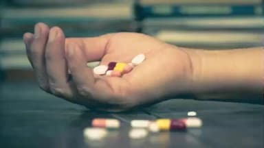 বর্ধমান ১: বড়জোড়া থানার বড় মানা গ্রামে মাত্রাতিরিক্ত ঘুমের ওষুধ খেয়ে মৃত্যু হলো এক বৃদ্ধের