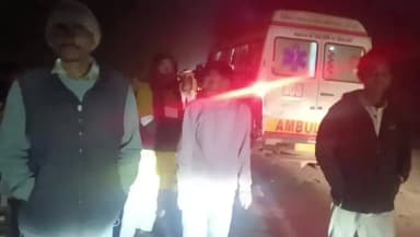 लहरपुर: खानपुर सादात के निकट दो बाइकों में आमने-सामने टक्कर, घायलों को अस्पताल में भर्ती कराया गया