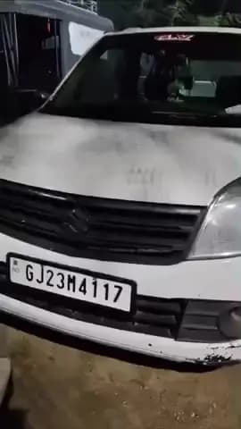 પોશીના: પોશીના પોલીસે વેગેનાર કારમાં લઈ જવા તો 1.55 લાખનો ગાંજો ઝડપી પાડી કાર્યવાહી હાથ ધરી.