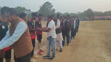 বান্দোয়ান: বান্দোয়ানের ধাদকা ফুটবল ময়দানে অনুষ্ঠিত হলো দ্বী দিবসীয় ফুটবল প্রতিযোগীতা