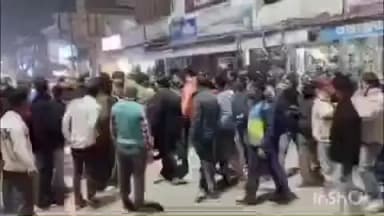 विकासनगर: विकास नगर बाजार में नशे में धुत युवकों का तांडव, पुलिस से भी हुई भिड़ंत