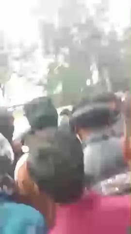 shri ashok yadav ji aaye gihar caloni ki so chalye dekha jo ki sochalye ki bhut halat kharab thee ashok yadav ji se kaha