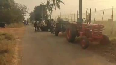 ఎట్టకేలకు పెదపూడి-వేట్లపాలెం రహదారి మార్గంలో మరమ్మతులు