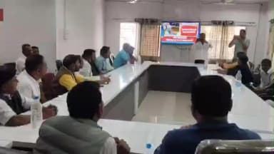 हाटपिपल्या: नगर परिषद हाटपिपल्या में विधायक मनोज चौधरी और भाजपा कार्यकर्ताओं ने देखा केंद्रीय बजट का लाइव प्रसारण