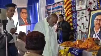 नवादा: नवादा गढपर में आलोक कुमार और कुंदन प्रभात को आदरांजलि सभा में पूर्व मंत्री सहित कई लोग हुए शामिल