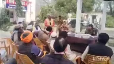 बिंदकी: जहानाबाद कस्बे के थाना परिसर में 'शब ए बारात' को लेकर पीस कमेटी की बैठक हुई, क्षेत्राधिकारी रही मौजूद