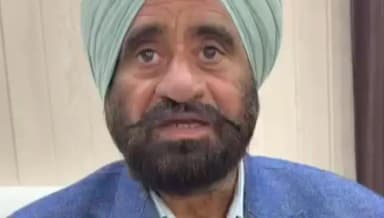 रामपुर: बजट को लेकर कृषि राज्य मंत्री बलदेव सिंह और औलख की तारीफ, किसानों ने कहा- सरकार का फायदा सांड फसलों को कर रहे हैं बर्बाद