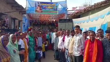 टाटीझरिया: टाटीझरिया के अंबेडकर मोहल्ले में संत रैदास जयंती श्रद्धा से मनाई गई, सांस्कृतिक कार्यक्रमों की रही धूम