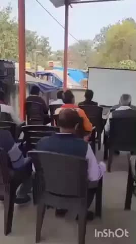 वाड्रफनगर: वाड्रफनगर में देशहित के बजट पर जश्न, व्यापारियों के साथ किया गया सीधा प्रसारण