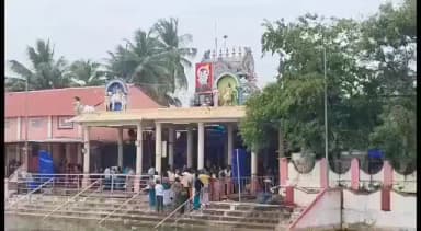 திருக்குவளை: தைப்பூசத்தை ஒட்டி எட்டுக்குடி சுப்பிரமணிய சுவாமி ஆலயத்தில் நடைபெற உள்ள தெப்பம் உற்சவத்தை காண ஏராளமானோர் குவிந்துள்ளனர்