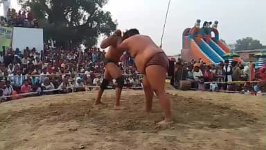 बबेरू: तराया गांव में विराट इनामी दंगल व मेले का आयोजन किया गया, पहलवानों ने दिखाए दांव-पेंच