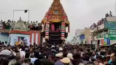 பரமத்தி வேலூர்: கபிலர்மலையில் நடைபெற்ற தேரோட்டினை அமைச்சர் மதிவேந்தன் வடம் பிடித்து இழுத்து வைத்தார்