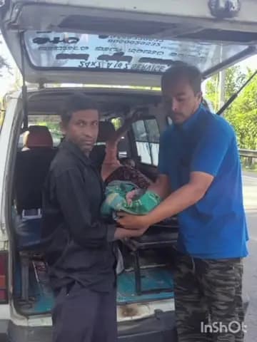 ಮೂಡಿಗೆರೆ: ಆಂಬುಲೆನ್ಸ್ನಲ್ಲೇ ಮಗುವಿಗೆ ಜನ್ಮ ನೀಡಿದ ಮಹಿಳೆ.! ಚಾಲಕನ ಸಮಯ ಪ್ರಜ್ಞೆಗೆ ಮೆಚ್ಚುಗೆ.!