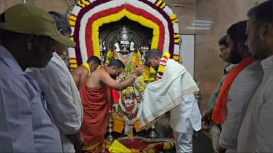 ಹಡಗಲಿ: ಶ್ರೀ ಮೈಲಾರಲಿಂಗೇಶ್ವರ ಸ್ವಾಮಿಯ ಜಾತ್ರಾ ಮಹೋತ್ಸವದ ಪೂರ್ವ ಸಿದ್ಧತೆಗಳನ್ನು ಪರಿಶೀಲನೆ ನಡೆಸಿದ;ಶಾಸಕ ಕೃಷ್ಣ ನಾಯ್ಕ್