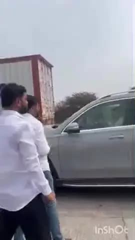 नाशिक: सर्वपक्षीय कार्यकर्ते यांनी आमदार रोहित पवार यांची वाढीवरे फाटा येथे घेतली सांत्वन पर भेट