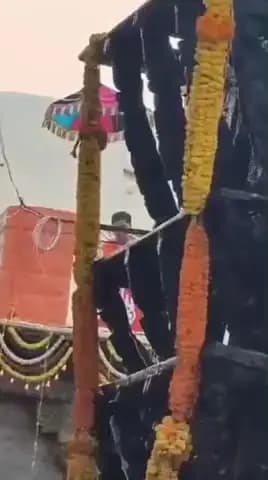 ದೇವದುರ್ಗ: ಗುರುಗಳ ಆಜ್ಞೆ ಮೇರೆಗೆ ಗೊಬ್ಬೂರು ಬೂದಿಬಸವೇಶ್ವರ ರಥ ತೇರಿನ ಮನೆ ಸೇರಿತು