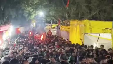 सारंगपुर: रातभर माता के जगराते में किन्नरों का नृत्य, भैंसवा माता को मंत्री व विधायक ने दिया कंधा, लाखों भक्तों ने किए दर्शन