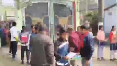 শীতলকুচি: শুরু মাধ্যমিক পরীক্ষা, গোপীনাথ উচ্চ বিদ্যালয়ে পরীক্ষার্থীদের ভিড়