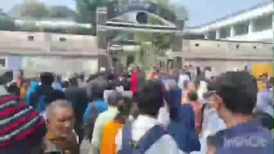 রতুয়া ২: মাধ্যমিক পরীক্ষার্থীদের শুভেচ্ছা জানাতে পদক্ষেপ পুখুরিয়ায় গ্রহণ করল পুলিশ প্রশাসন