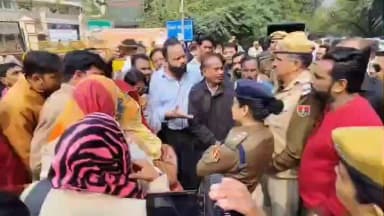 लाडपुरा: लव जिहाद को लेकर करणी सेना ने कोटा कलेक्ट्रेट पर प्रदर्शन किया, कार्यवाही की मांग की