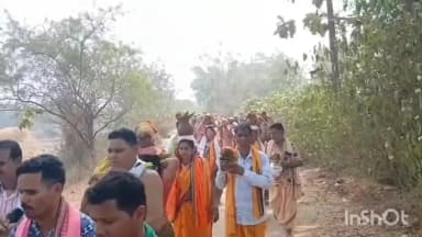 ବୀରମହାରାଜପୁର: ଯାମପାଲି ଭଙ୍ଗାମୁଣ୍ଡା ଶାନ୍ତି ଆନନ୍ଦ ସେବାଶ୍ରାମ ଠାରେ ଦୁର୍ଗା ମାଧବ ମନ୍ଦିର ପ୍ରତିଷ୍ଠା ଉପଲକ୍ଷେ କଳସ ଶୋଭାଯାତ୍ରା ଅନୁଷ୍ଠିତ