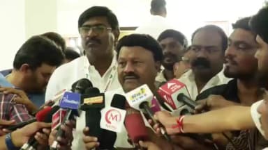 மயிலாப்பூர்: விஜய் ஊழல்வாதி இல்லையா? அவருடன் இருப்பவர்கள் ஊழல்வாதி இல்லையா - அதிமுக தலைமை அலுவலகத்தில் திண்டுக்கல் சீனிவாசன் கேள்வி