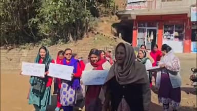 लडभड़ोल: लडभड़ोल में महिला मंडलों ने निकाली रोष रैली, तहसीलदार को सौंपा ज्ञापन, भारी-भरकम बिलों को लेकर जताई चिंता