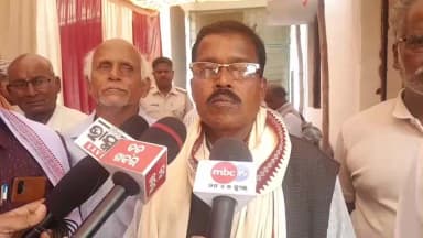 ନାଉଗାଁ: ଧାନମଣ୍ଡି ରେ ବିଭିନ୍ନ ସମସ୍ୟା କୁ ନେଇ ନାଉଗାଁ ବ୍ଳକ ରେ ଜିଲ୍ଲାପାଳ ଙ୍କ ଜନ ଅଭିଯୋଗ ଶୁଣାଣି ଶିବିର ରେ ଅଭିଯୋଗ ପରେ ମତ ରଖିଲେ ଅଶୋକ ସ୍ୱାଇଁ