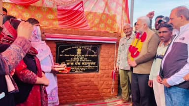 ਪਠਾਨਕੋਟ: 6ਕਰੋੜ ਦੀ ਲਾਗਤ ਨਾਲ 7ਕਿਲੋਮੀਟਰ ਲੰਬੀ 16 ਫੁੱਟ ਚੌੜੀ ਸੜਕ ਸ਼ਿਵ ਕੁਮਾਰ ਬਟਾਲਵੀ ਦੀ ਯਾਦ ਨੂੰ ਸਮਰਪਿਤ, ਮੰਤਰੀ ਕਟਾਰੂ ਚੱਕ ਨੇ ਰੱਖਿਆ ਨੀਹ ਪੱਥਰ