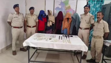 ପଟପୁର: ସିରିଜ ଚୋରି ଘଟଣାରେ ବ୍ରହ୍ମପୁର ସମେତ ବିଭିନ୍ନ ଥାନା ଅଞ୍ଚଳରୁ ୫ ଅଭିଯୁକ୍ତଙ୍କୁ ଗିରଫ କଲା ପାଟପୁର ଥାନା ପୋଲିସ