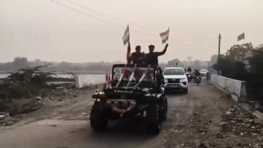 ઘોઘા: 24 વર્ષની ફરજ પૂર્ણ કરી આર્મી જવાન નિવૃત થઈને પરત ઘોઘા ગામે આવતા ભાવભર્યું સ્વાગત કરવામાં આવ્યું