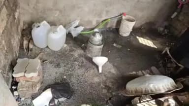 ગીર ગઢડા: લીસ્ટેડ બુટલેગરની વાડીમાંથી દેશી દારુ બનાવવાની ભઠી ગીરગઢડા પોલીસે 1 આરોપી સાથે ઝડપી પાડી 1 આરોપી ફરાર .