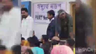 রতুয়া ১: রতুয়ার শুনানি কেন্দ্রে মানুষের লম্বা লাইন, পরিদর্শন করলেন জেলা পরিষদের কর্মাধ্যক্ষ