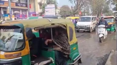 પ્રાંતિજ: પ્રાંતિજ એપ્રોચરોડ ઉપર પાણી ની લાઇન મા ભંગાર પડતા ભર શિયાળે ચોમાસા જેવો માહોલ