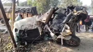 আলিপুরদুয়ার ১: চা খেতে যাওয়ার পথেই দুর্ঘটনায় মৃত্যু তিনজনের আলিপুরদুয়ারে জানালেন মৃত যুবকদের বন্ধু