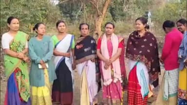 খুমটাই: মুখ্যমন্ত্ৰীৰ মহিলা উদ্যমিতা আঁচনিৰ চেক লাভৰ বঞ্চিত খুমটাইৰ বহু আত্মসহায়ক গোটৰ মহিলা, পতিয়াপথাৰত ক্ষোভ ভুক্তভোগী মহিলাৰ