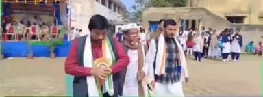 ভগবানগোলা ২: সকল মাধ্যমিক ছাত্র-ছাত্রীদেরকে দোয়া আশীর্বাদ এবং শুভেচ্ছা প্রদান ভগবানগোলায়