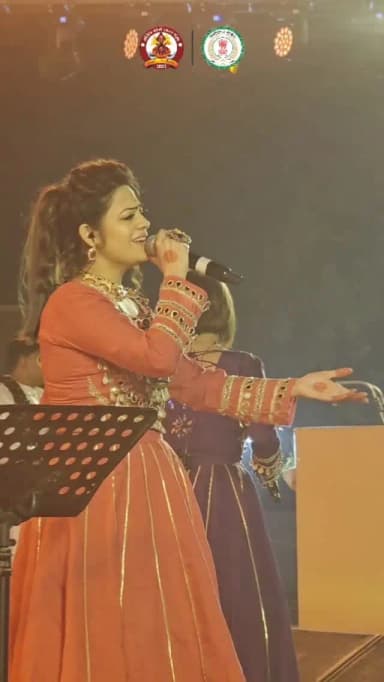 मुंबई की लीला रॉक बैंड की सुरमयी प्रस्तुति और मल्लिका मल्होत्रा द्वारा गाए गए “राम आएंगे” भजन ने राजिम कुंभ कल्प के मुख्...