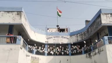 পুরাতন মালদা: ভোটার তালিকা থেকে কোনও যোগ্য নাগরিকের নাম যেন বাদ না যায়, সেই লক্ষ্যেই পুরাতন মালদা পৌরসভা তৎপর