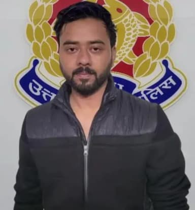 #Operation Shikanja#शाइन सिटी केस के वांछित आरोपी अतुल सिंह को सेंट्रल क्रैक टीम ने गिरफ्तार किया है अभी गुडंबा पीएस एरि