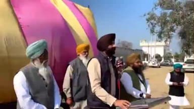 ਤਰਨਤਾਰਨ: ਕੈਬਨਿਟ ਮੰਤਰੀ ਲਾਲਜੀਤ ਸਿੰਘ ਭੁੱਲਰ ਨੇ ਪਿੰਡ ਠੱਠੀਆਂ ਮਹੰਤਾ ਵਿਖੇ ਖੇਡ ਗਰਾਉਂਡ ਦਾ ਰੱਖਿਆ ਨੀਹ ਪੱਥਰ