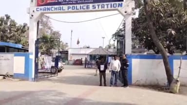 চাঁচল ২: দেড় বছরের শিশুকে রেখে চরম সিদ্ধান্ত! পণের চাপেই আত্মঘাতী চাঁচলের গৃহবধূ — অভিযুক্ত স্বামী ও শ্বশুরবাড়ির পরিবার