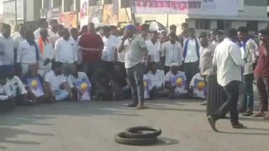 ಮುಧೋಳ: ನಗರದಲ್ಲಿ ಬಿಜೆಪಿಗರ ವಿರುದ್ಧ ಪ್ರತಿಭಟನೆ, ಸಚಿವ ತಿಮ್ಮಾಪೂರ್ ಅವರನ್ನು ಬೆಂಬಲಿಸಿ ಘೋಷಣೆ