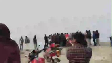 মানিকচক: ভাঙ্গন রোধের কাজের দাবিতে ভূতনিতে ইঞ্জিনিয়ার সহ ঠিকাদারদের ঘিরে ধরল এলাকাবাসী