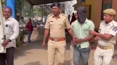 વઘઇ: વઘઇ પોલીસની મોટી સફળતાવન વિભાગના કર્મચારીની હત્યા કરી ભાગી છૂટેલા ત્રણ લાકડાચોરોને ગણતરીના દિવસોમાં ઝડપી પાડ્યા